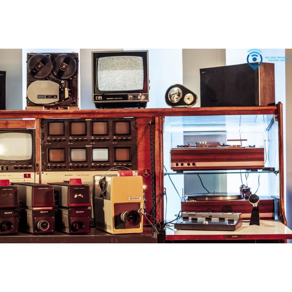 70s Vintage Sony Portable Studio Video Cameras Special Effect Generator AVC3250 AVC4200